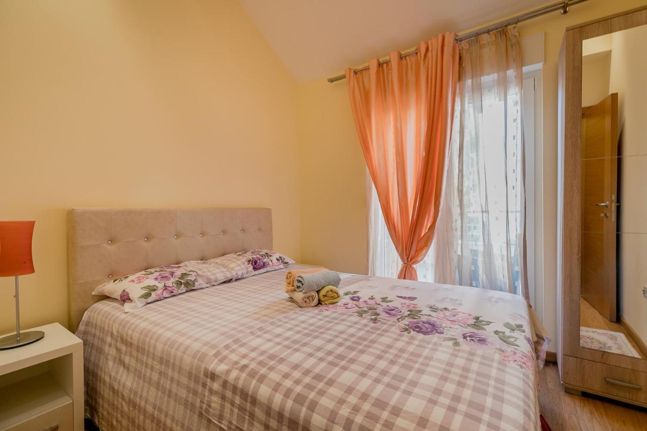Apartments Rivijera Herceg Novi Esterno foto