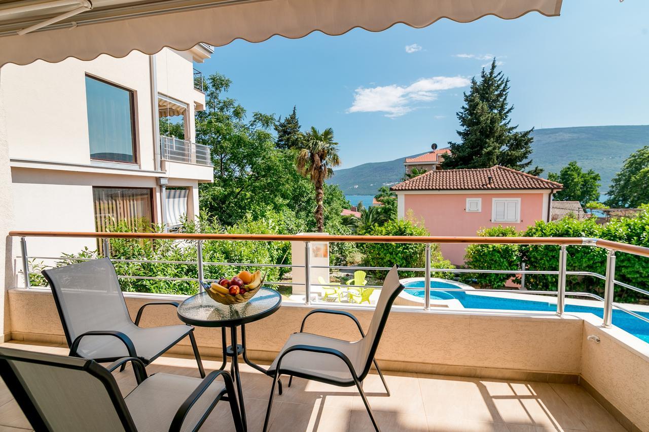 Apartments Rivijera Herceg Novi Esterno foto