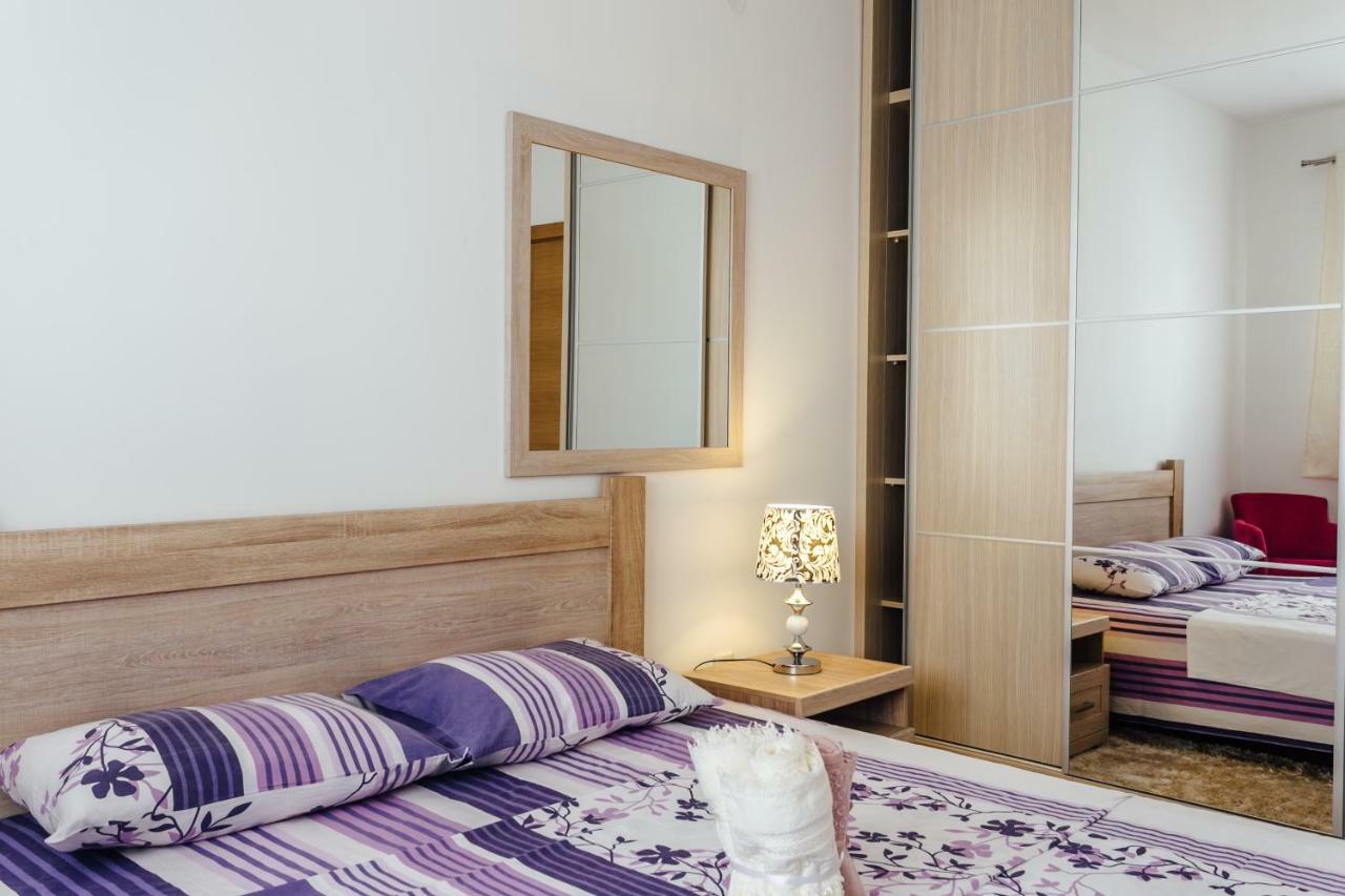 Apartments Rivijera Herceg Novi Esterno foto